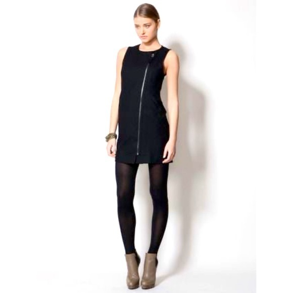 Hanii Y Dresses & Skirts - Hanii Y Wool Black Dress IT 38 Small‎